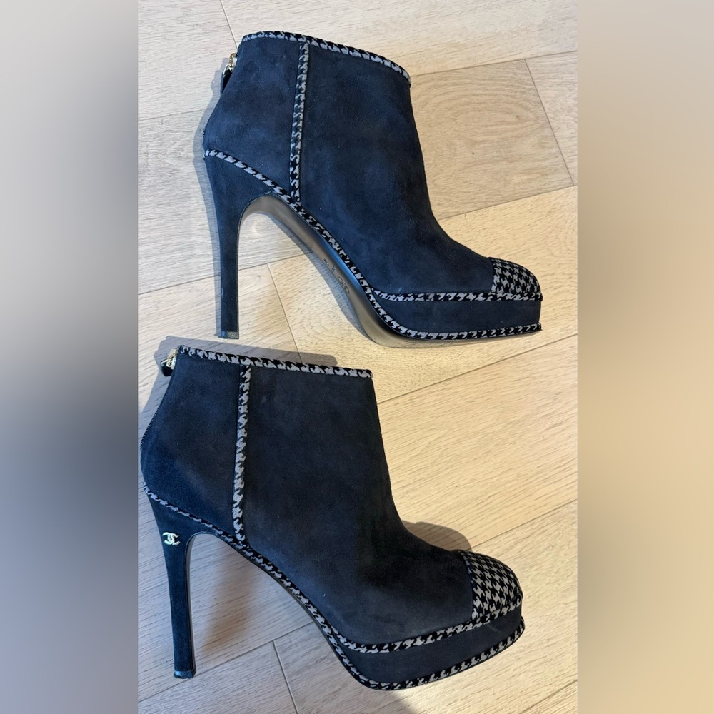 CHANEL Ankle Booties Sz Eur 40